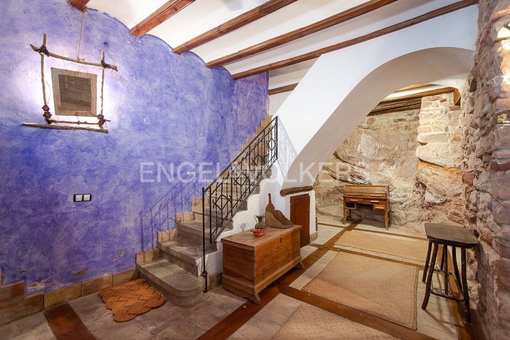 4 bedroom Townhouse for sale in Vilafames with garage - € 318,000 (Ref: 9080457)