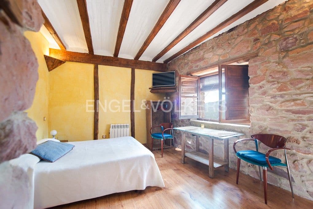 4 bedroom Townhouse for sale in Vilafames with garage - € 318,000 (Ref: 9080457)
