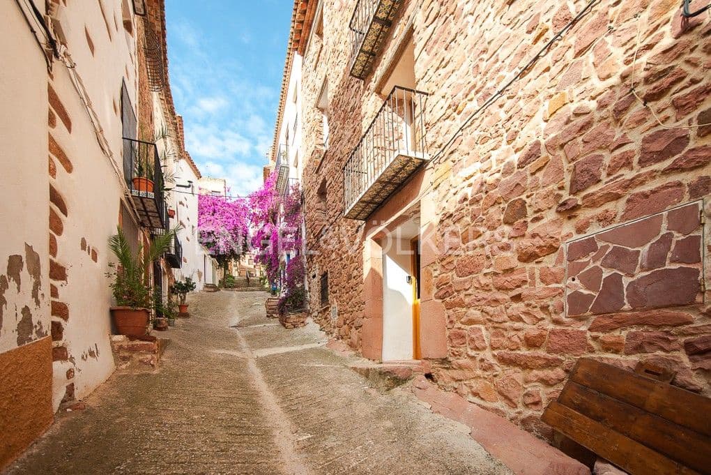 4 bedroom Townhouse for sale in Vilafames with garage - € 318,000 (Ref: 9080457)
