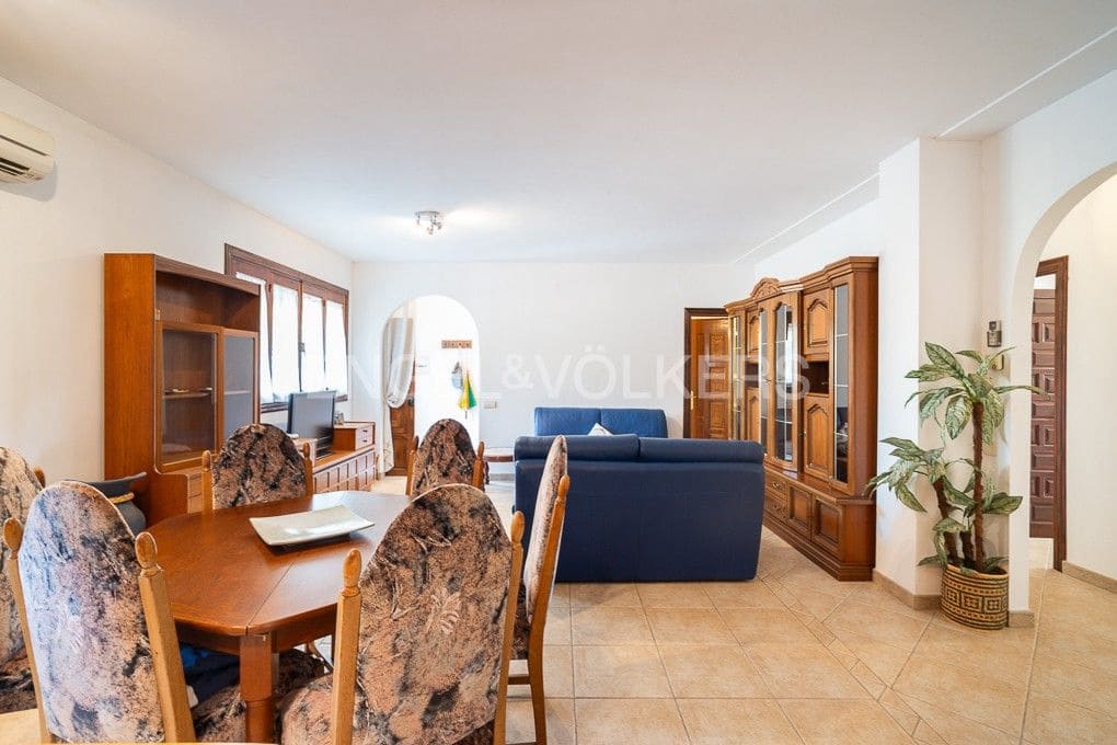 3 soverom Finca/Herregård til salgs i Pedreguer med garasje - € 600 000 (Ref: 9080466)