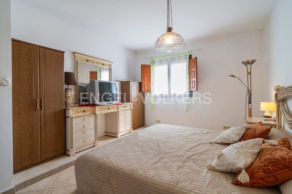 3 soverom Finca/Herregård til salgs i Pedreguer med garasje - € 600 000 (Ref: 9080466)