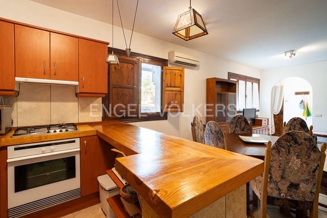 3 soverom Finca/Herregård til salgs i Pedreguer med garasje - € 600 000 (Ref: 9080466)