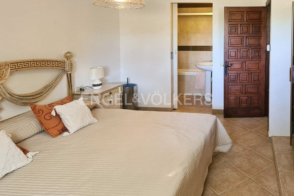 3 soverom Finca/Herregård til salgs i Pedreguer med garasje - € 600 000 (Ref: 9080466)