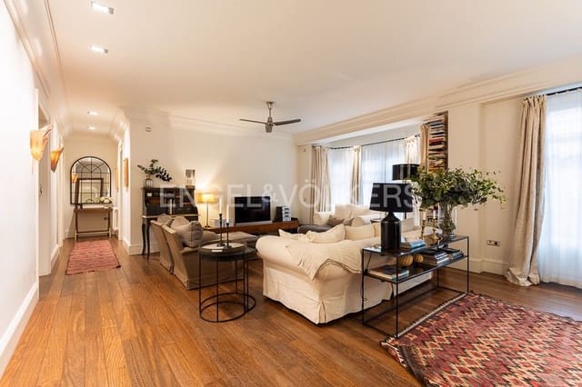 Apartamento de 3 habitaciones en Centro, Castelló de la Plana en venta - 350.000 € (Ref: 9080477)