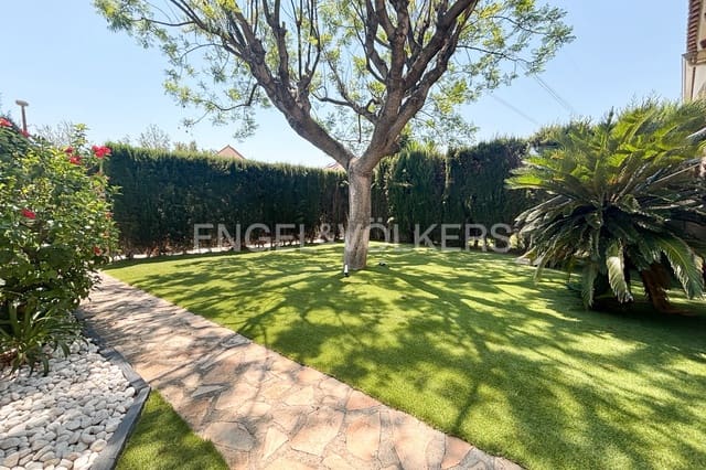 5 slaapkamer Villa te huur in Bétera met zwembad garage - € 3.750 (Ref: 9080484)