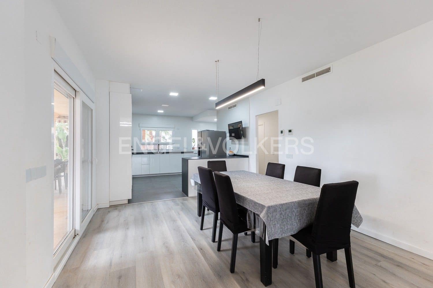 8 slaapkamer Villa te koop in L'Eliana met zwembad garage - € 1.590.000 (Ref: 9080485)