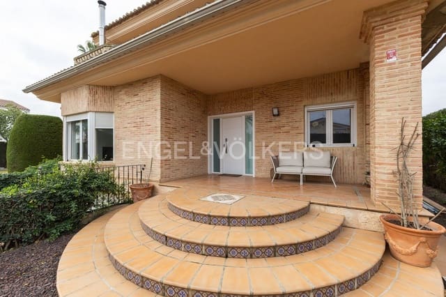 8 chambre Villa/Maison à vendre à L'Eliana avec piscine garage - 1 590 000 € (Ref: 9080485)