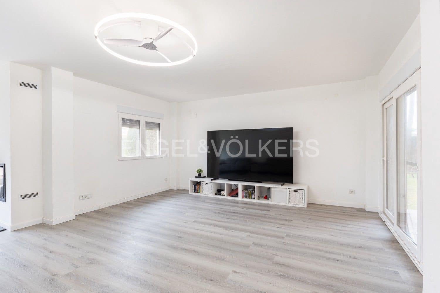 8 slaapkamer Villa te koop in L'Eliana met zwembad garage - € 1.590.000 (Ref: 9080485)