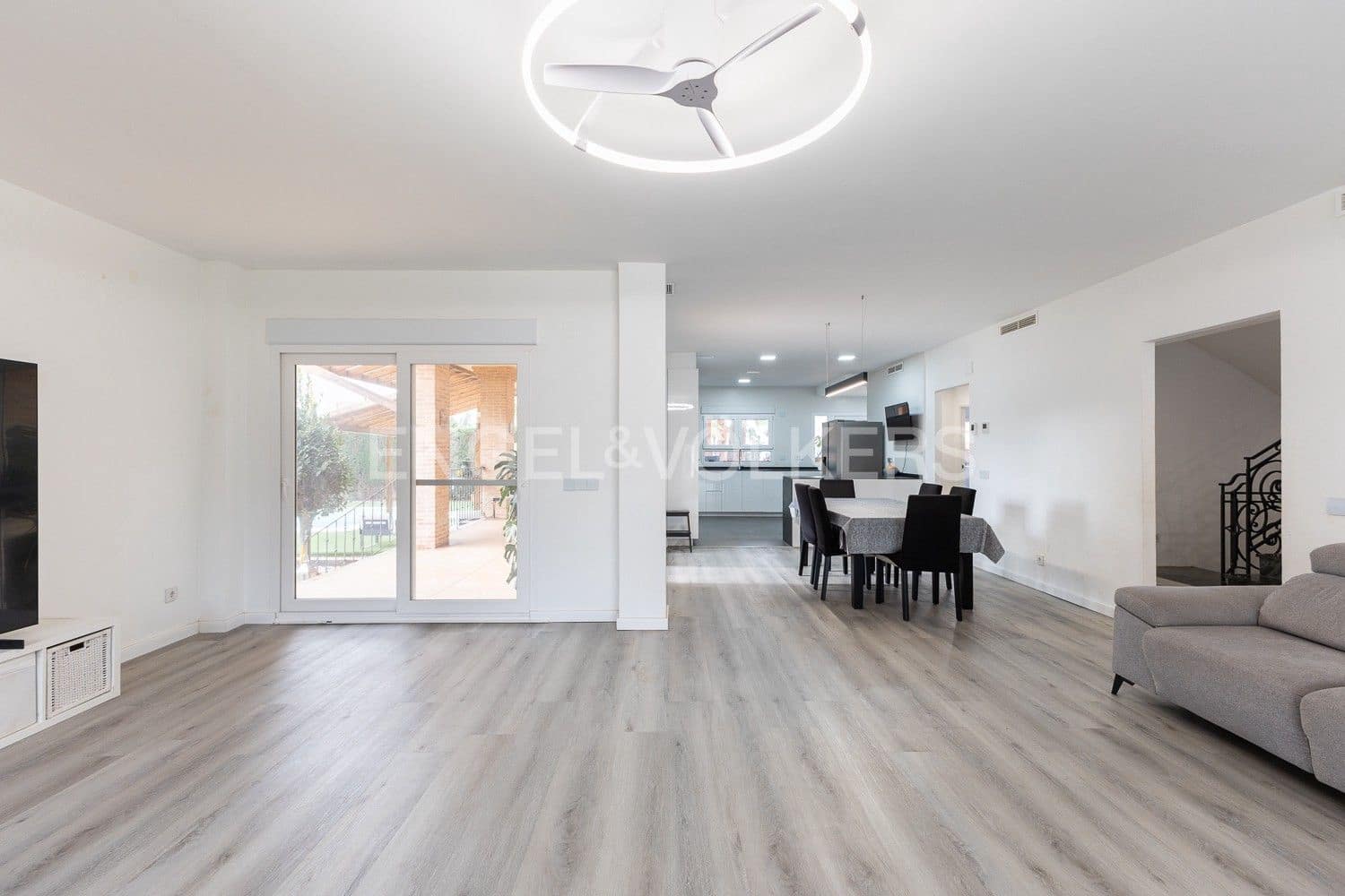 8 slaapkamer Villa te koop in L'Eliana met zwembad garage - € 1.590.000 (Ref: 9080485)
