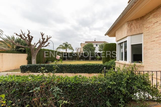 8 chambre Villa/Maison à vendre à L'Eliana avec piscine garage - 1 590 000 € (Ref: 9080485)