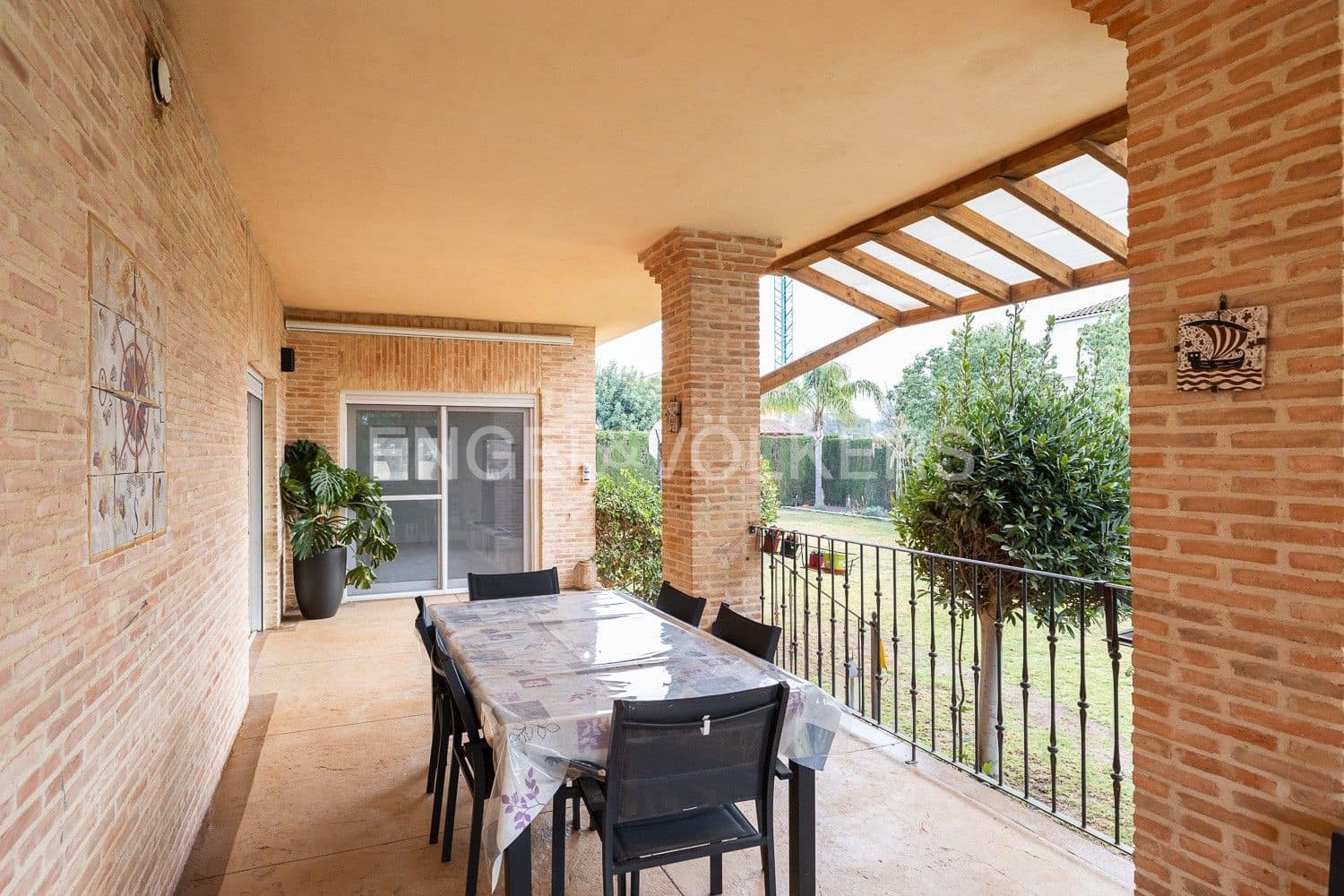 8 slaapkamer Villa te koop in L'Eliana met zwembad garage - € 1.590.000 (Ref: 9080485)