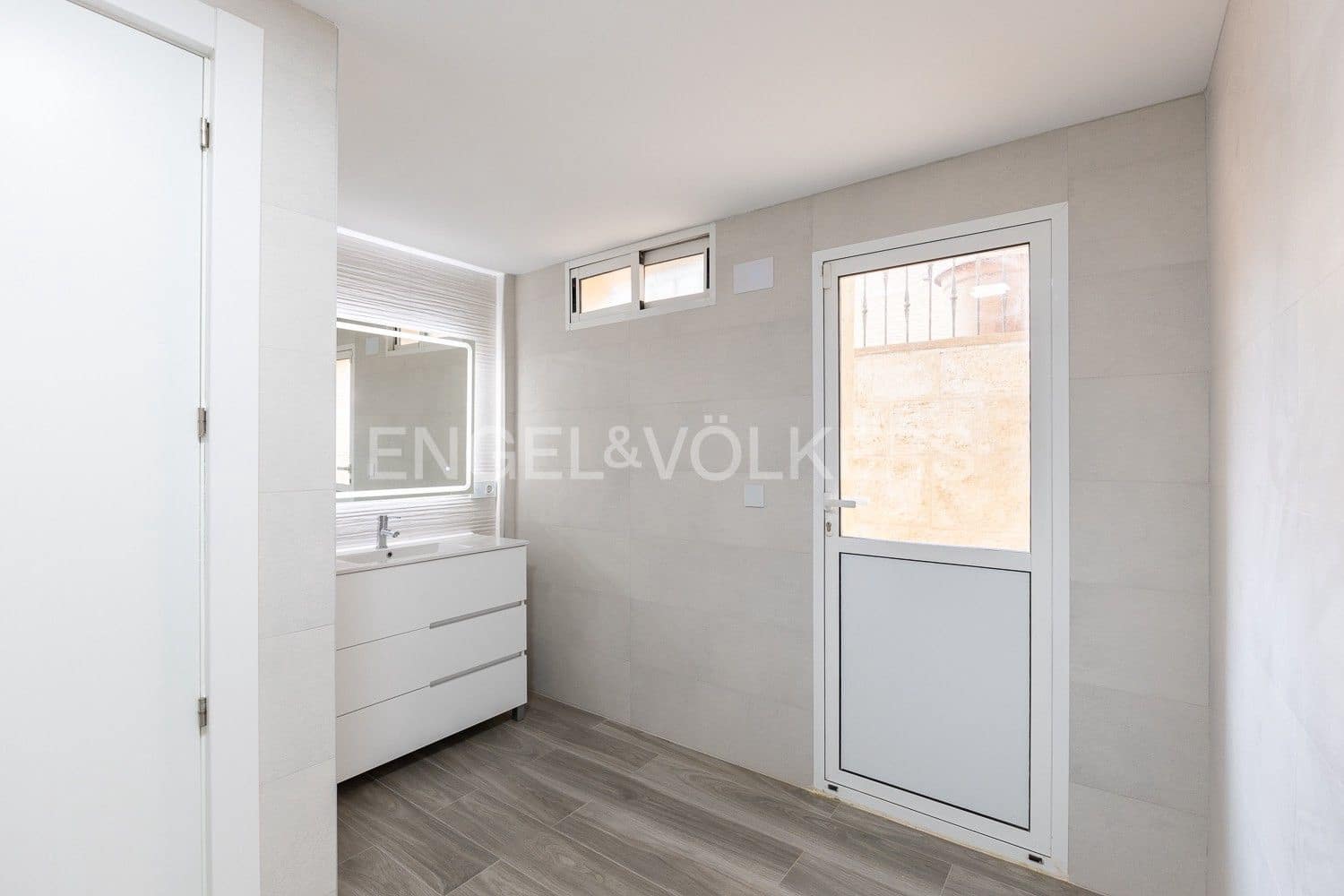 8 slaapkamer Villa te koop in L'Eliana met zwembad garage - € 1.590.000 (Ref: 9080485)