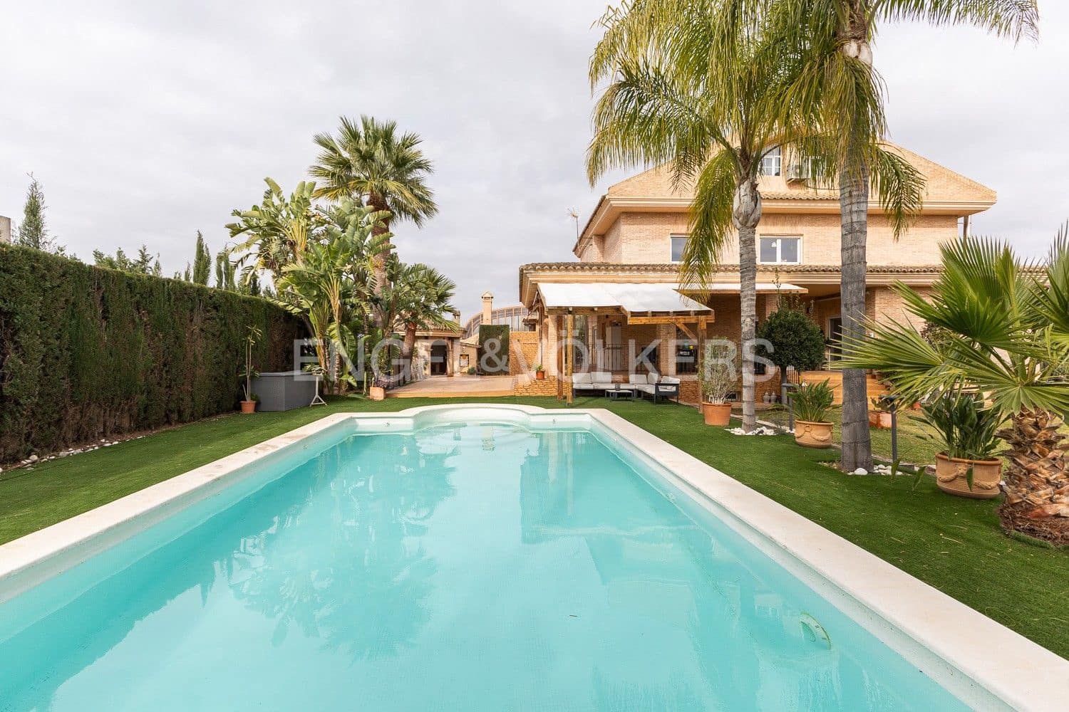 8 slaapkamer Villa te koop in L'Eliana met zwembad garage - € 1.590.000 (Ref: 9080485)