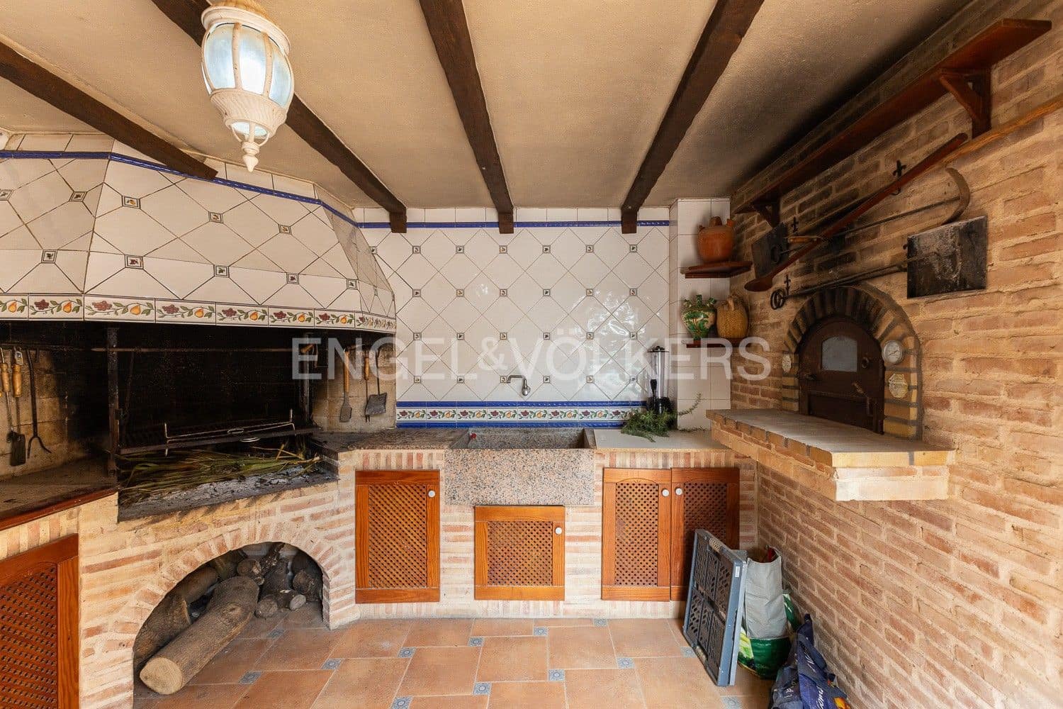 8 slaapkamer Villa te koop in L'Eliana met zwembad garage - € 1.590.000 (Ref: 9080485)