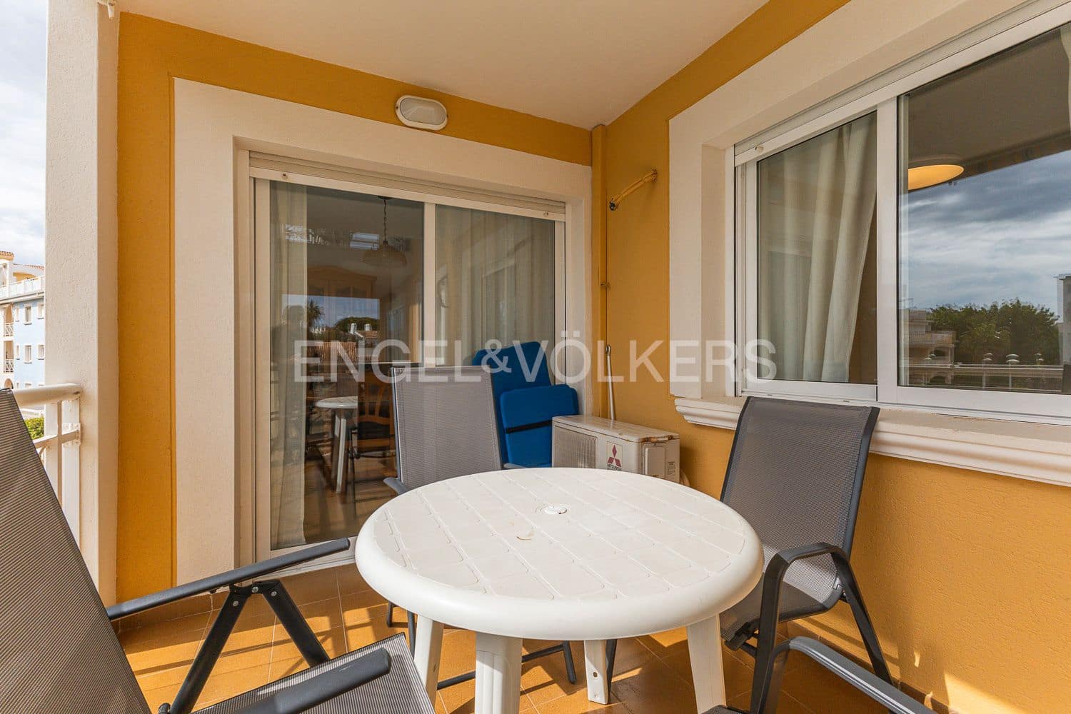 2 bedroom Apartment for rent in Denia with pool garage - € 2,000 (Ref: 9080488)