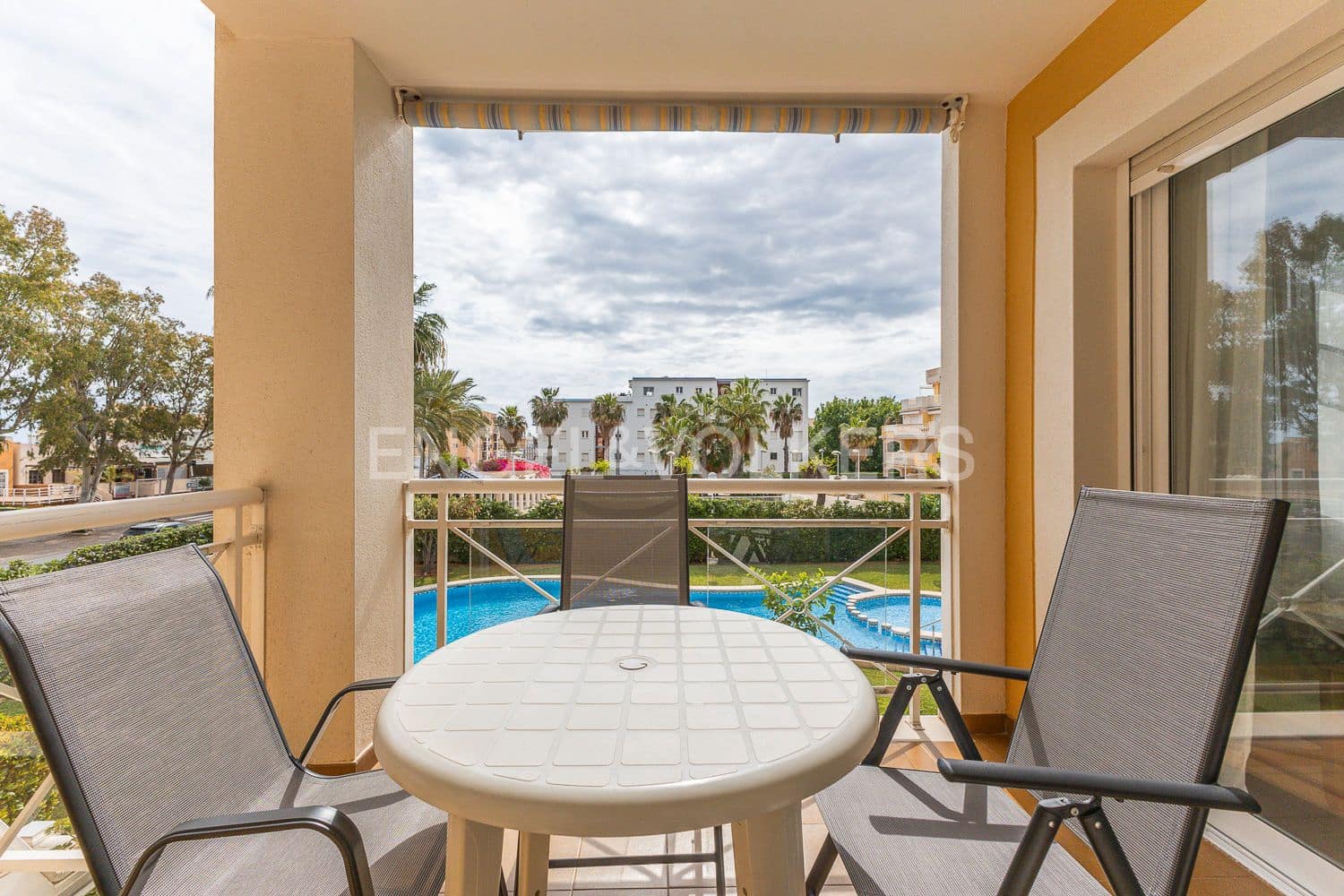 2 bedroom Apartment for rent in Denia with pool garage - € 2,000 (Ref: 9080488)