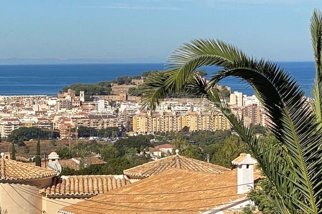 4 bedroom Villa for sale in El Montgó, Dénia with pool garage - € 726,500 (Ref: 9080489)