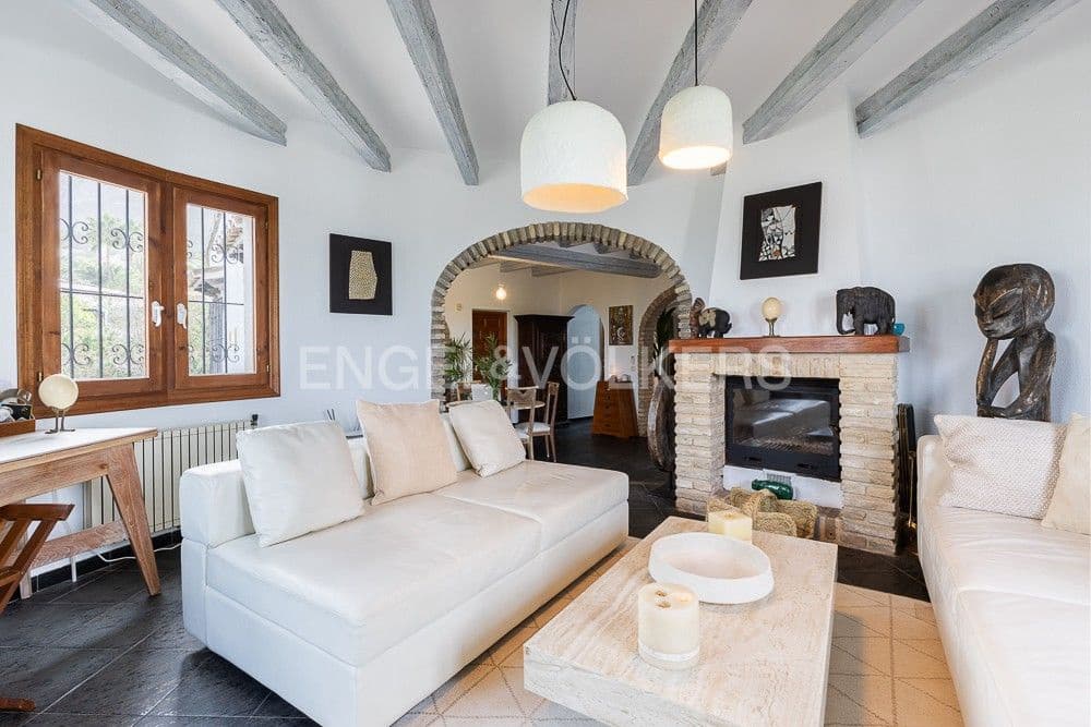 4 bedroom Villa for sale in Denia with pool garage - € 726,500 (Ref: 9080489)