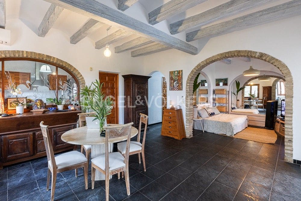 4 bedroom Villa for sale in Denia with pool garage - € 726,500 (Ref: 9080489)