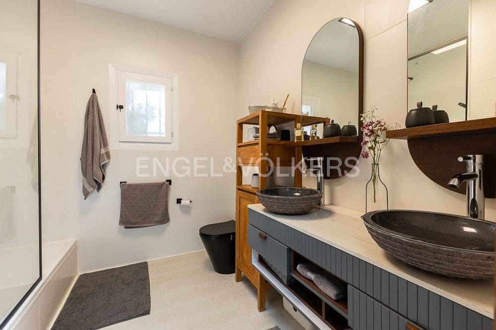 4 bedroom Villa for sale in Denia with pool garage - € 726,500 (Ref: 9080489)