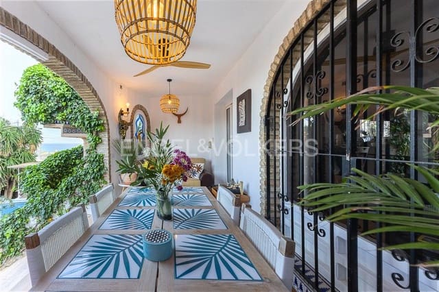 4 bedroom Villa for sale in El Montgó, Dénia with pool garage - € 726,500 (Ref: 9080489)
