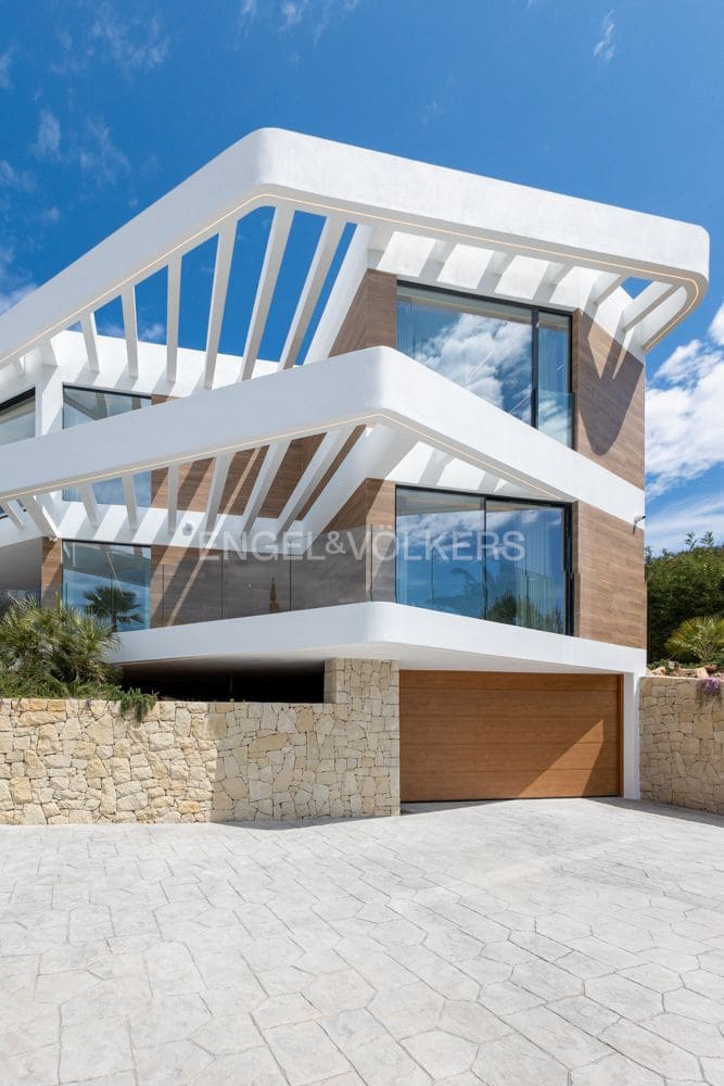 4 bedroom Villa for sale in Javea / Xabia with pool garage - € 4,125,000 (Ref: 9080501)