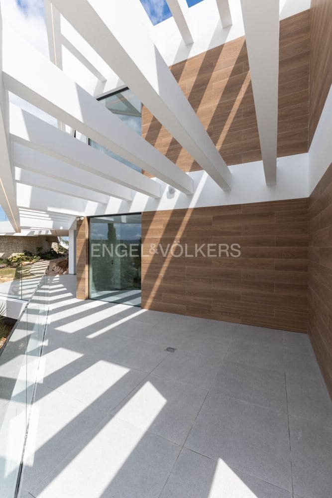 4 bedroom Villa for sale in Javea / Xabia with pool garage - € 4,125,000 (Ref: 9080501)