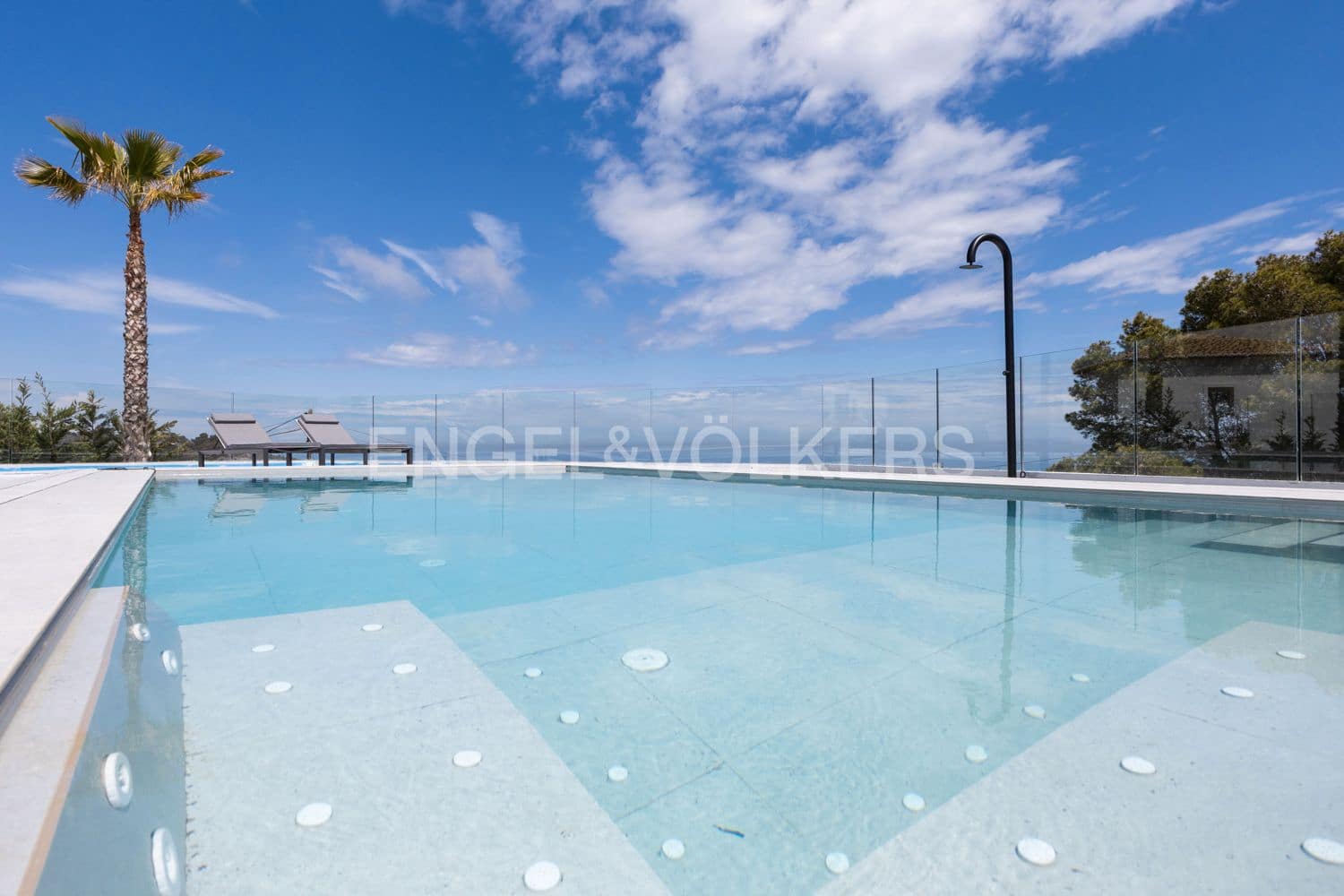4 bedroom Villa for sale in Javea / Xabia with pool garage - € 4,125,000 (Ref: 9080501)