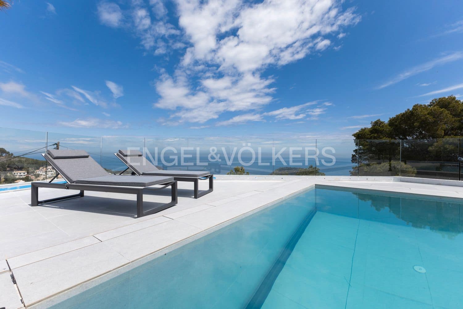 4 bedroom Villa for sale in Javea / Xabia with pool garage - € 4,125,000 (Ref: 9080501)