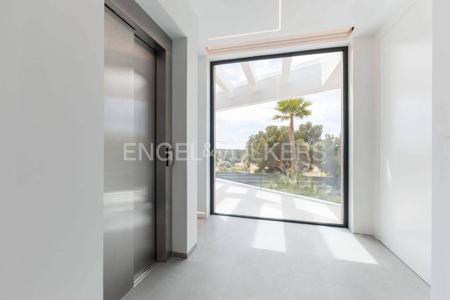 4 bedroom Villa for sale in Javea / Xabia with pool garage - € 4,125,000 (Ref: 9080501)