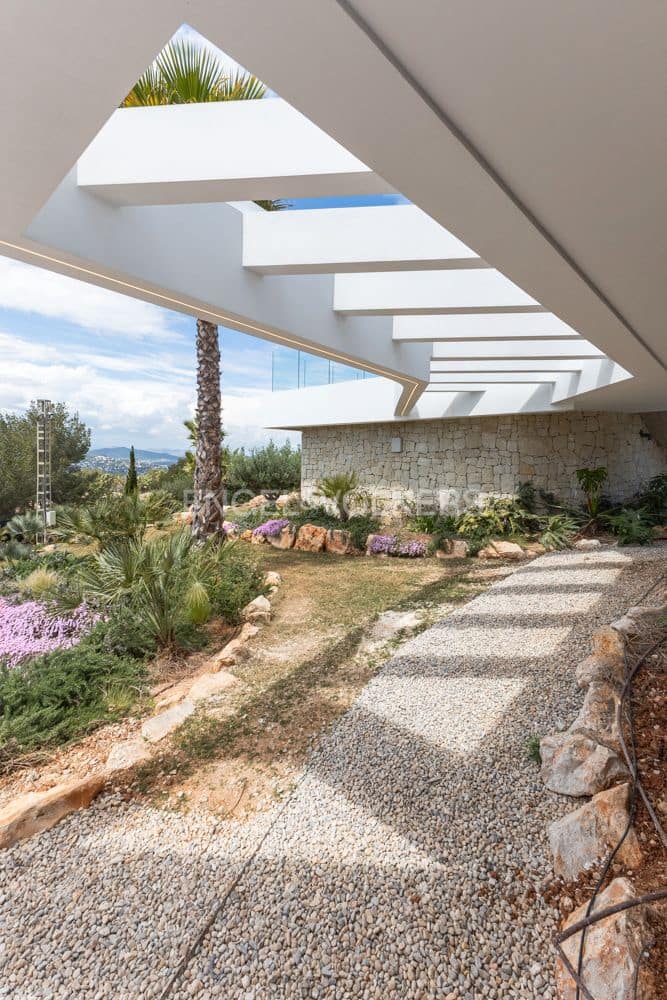 4 bedroom Villa for sale in Javea / Xabia with pool garage - € 4,125,000 (Ref: 9080501)