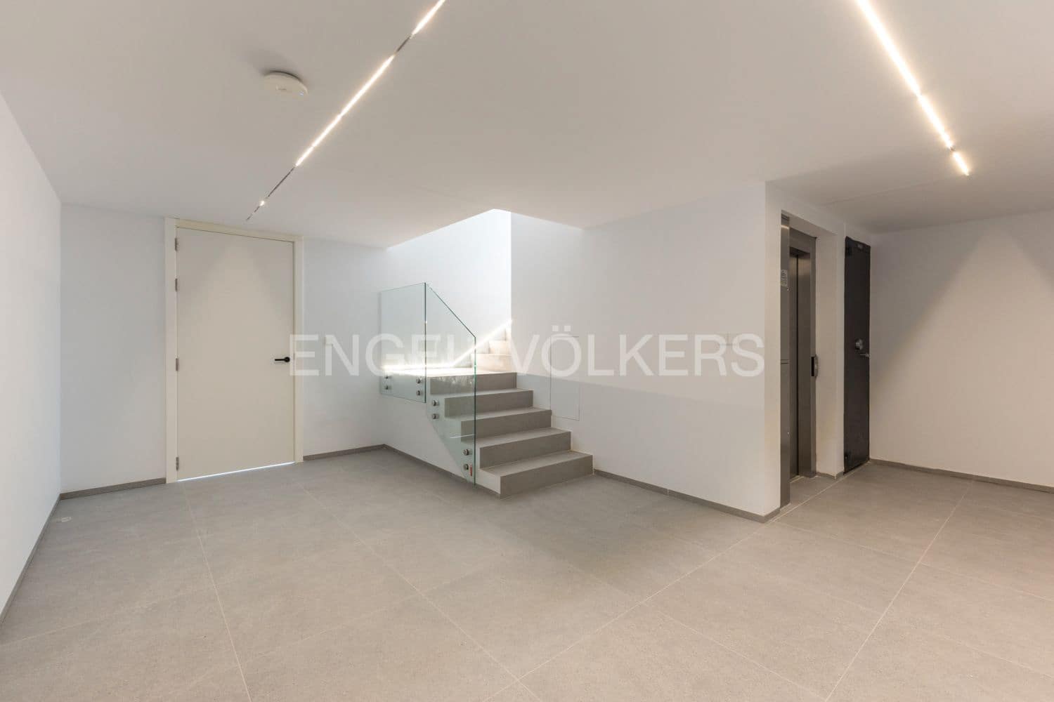 4 bedroom Villa for sale in Javea / Xabia with pool garage - € 4,125,000 (Ref: 9080501)