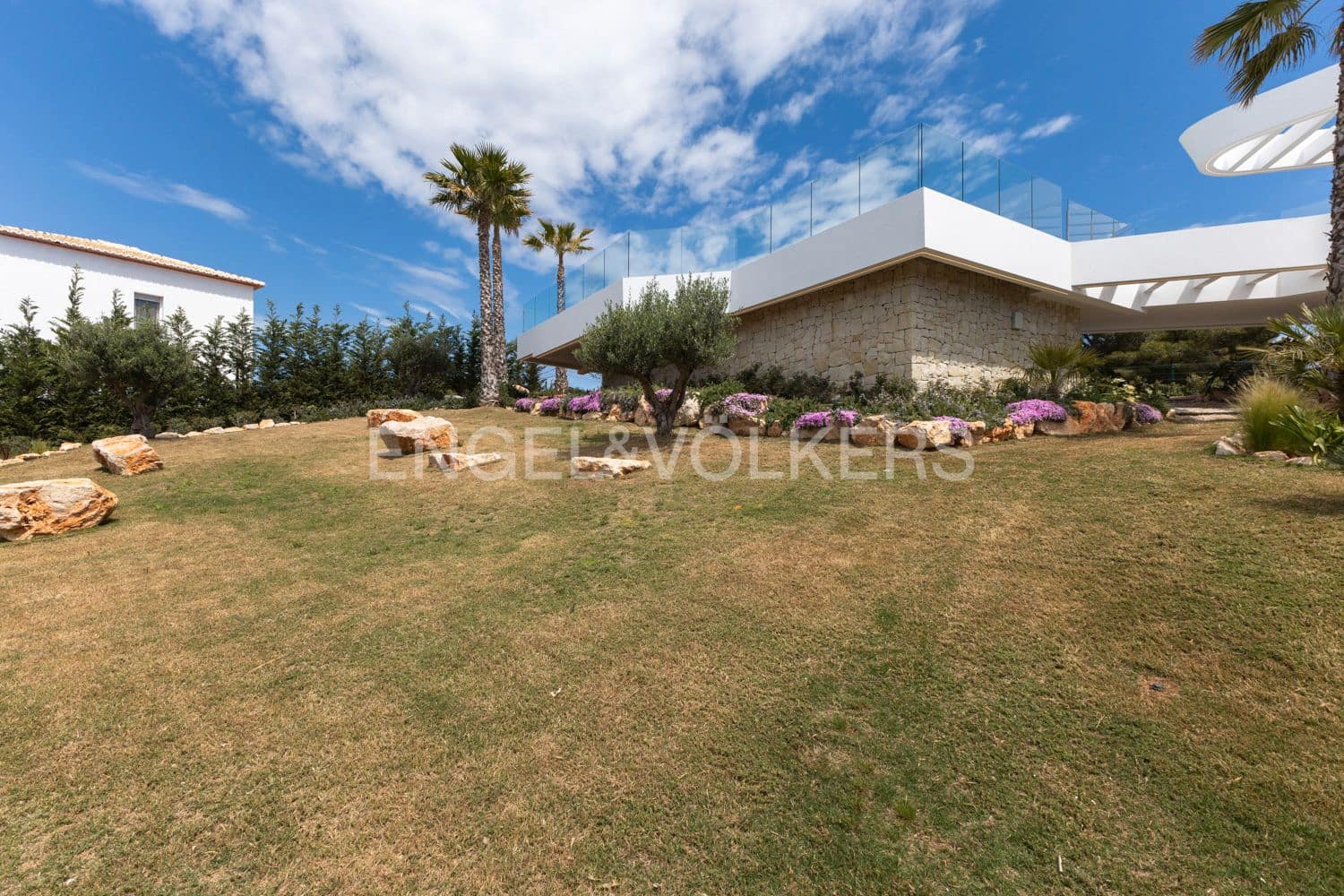 4 bedroom Villa for sale in Javea / Xabia with pool garage - € 4,125,000 (Ref: 9080501)