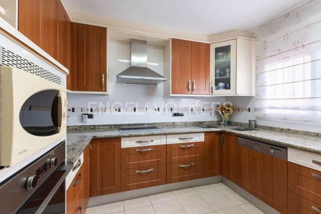 5 soverom Villa til salgs i Benicàssim med svømmebasseng - € 550 000 (Ref: 9080503)