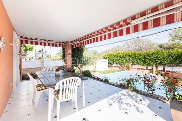 5 soverom Villa til salgs i Benicàssim med svømmebasseng - € 550 000 (Ref: 9080503)