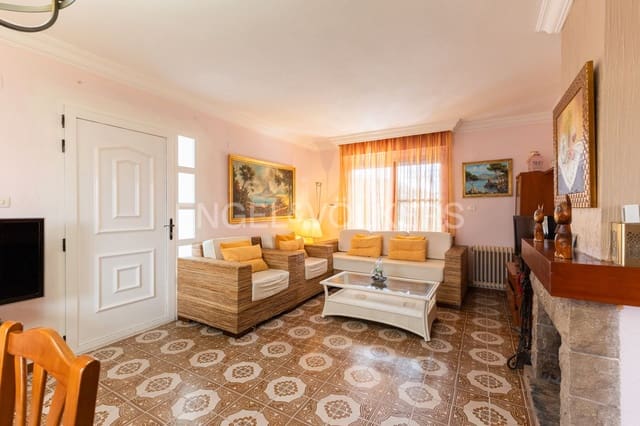 5 soverom Villa til salgs i Benicàssim med svømmebasseng - € 550 000 (Ref: 9080503)