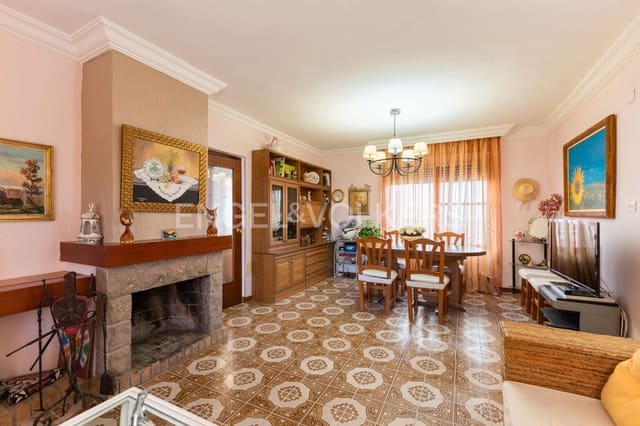 5 soverom Villa til salgs i Benicàssim med svømmebasseng - € 550 000 (Ref: 9080503)