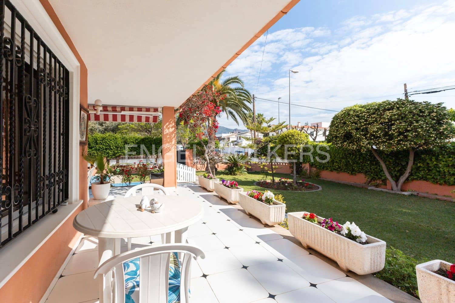 5 soverom Villa til salgs i Benicassim med svømmebasseng - € 550 000 (Ref: 9080503)