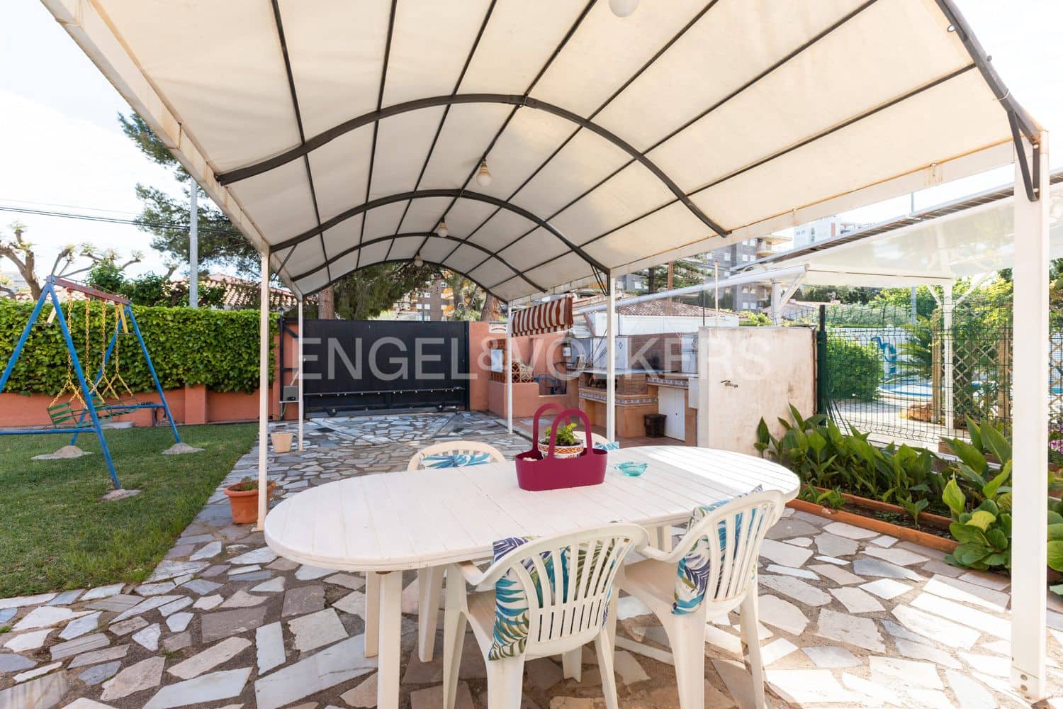 5 soverom Villa til salgs i Benicassim med svømmebasseng - € 550 000 (Ref: 9080503)