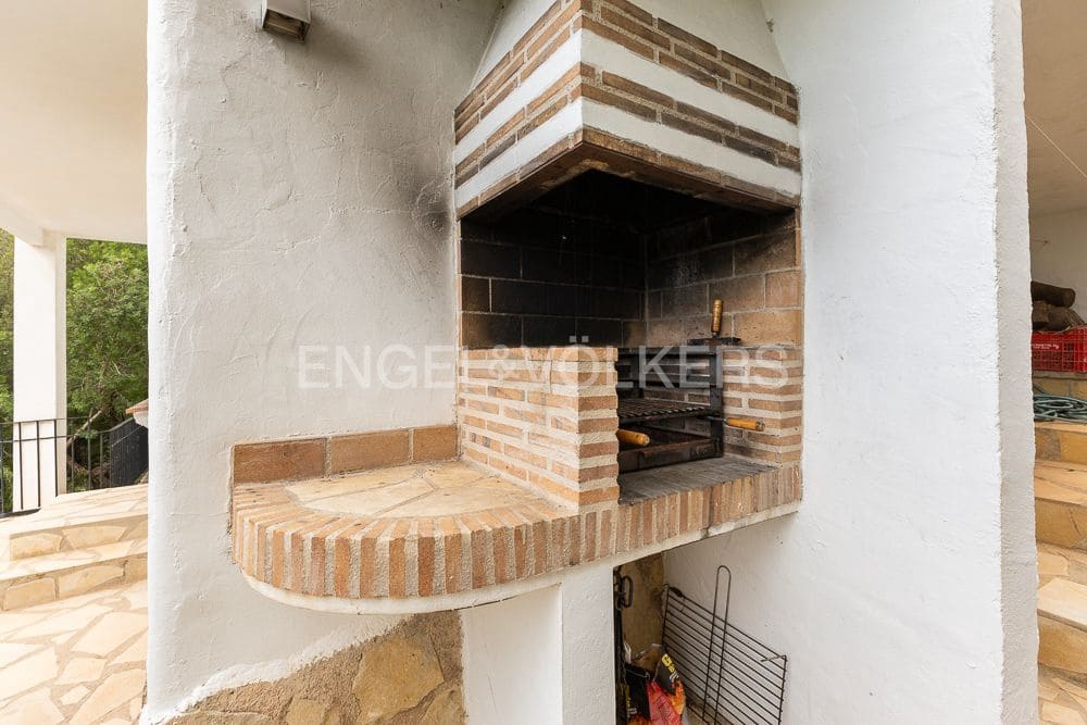 5 soveværelse Villa til salg i Pego med swimmingpool garage - € 498.000 (Ref: 9080514)