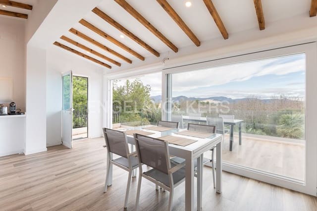 5 soveværelse Villa til salg i Pego med swimmingpool garage - € 498.000 (Ref: 9080514)