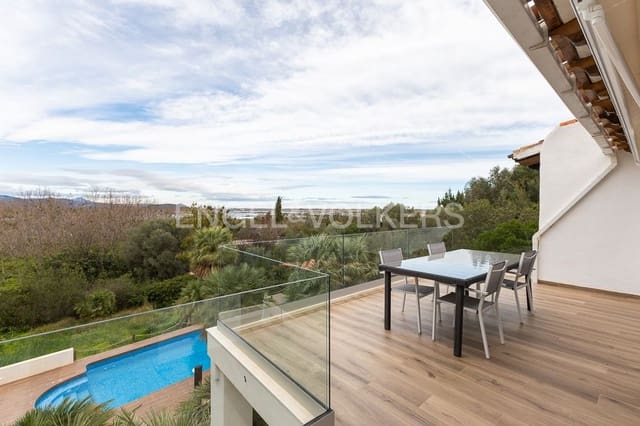 5 soveværelse Villa til salg i Pego med swimmingpool garage - € 498.000 (Ref: 9080514)