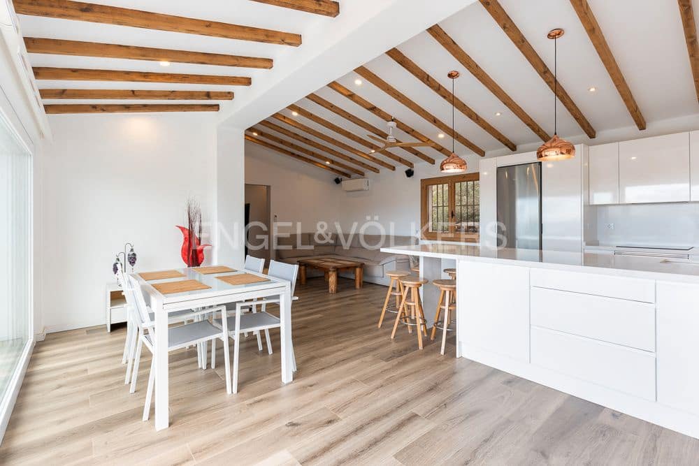 5 soveværelse Villa til salg i Pego med swimmingpool garage - € 498.000 (Ref: 9080514)