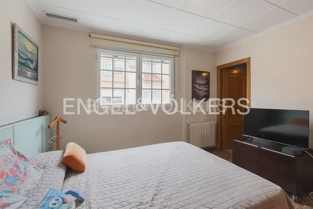 4 sovrum Semi-fristående Villa till salu i Valencia stad med garage - 610 000 € (Ref: 9080521)