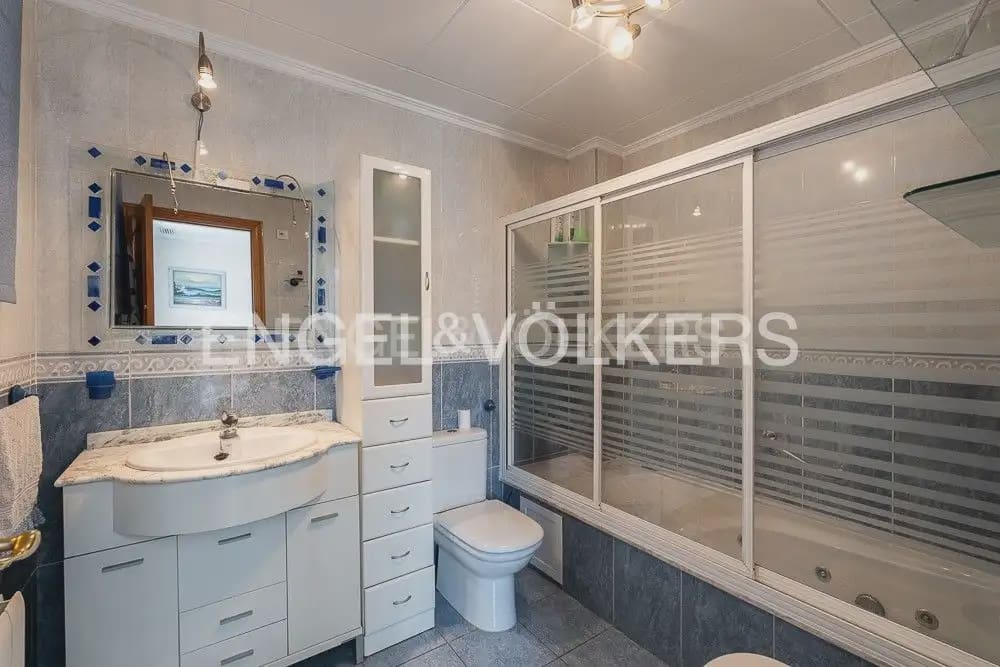 4 sovrum Semi-fristående Villa till salu i Valencia stad med garage - 610 000 € (Ref: 9080521)