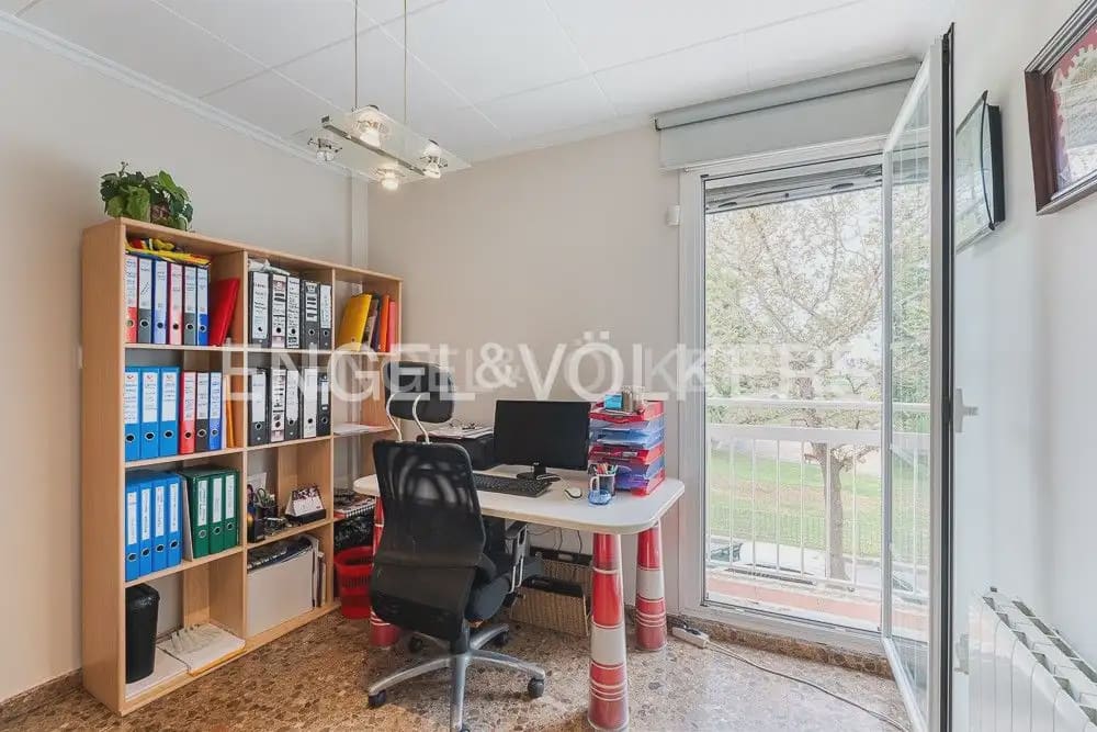 4 sovrum Semi-fristående Villa till salu i Valencia stad med garage - 610 000 € (Ref: 9080521)