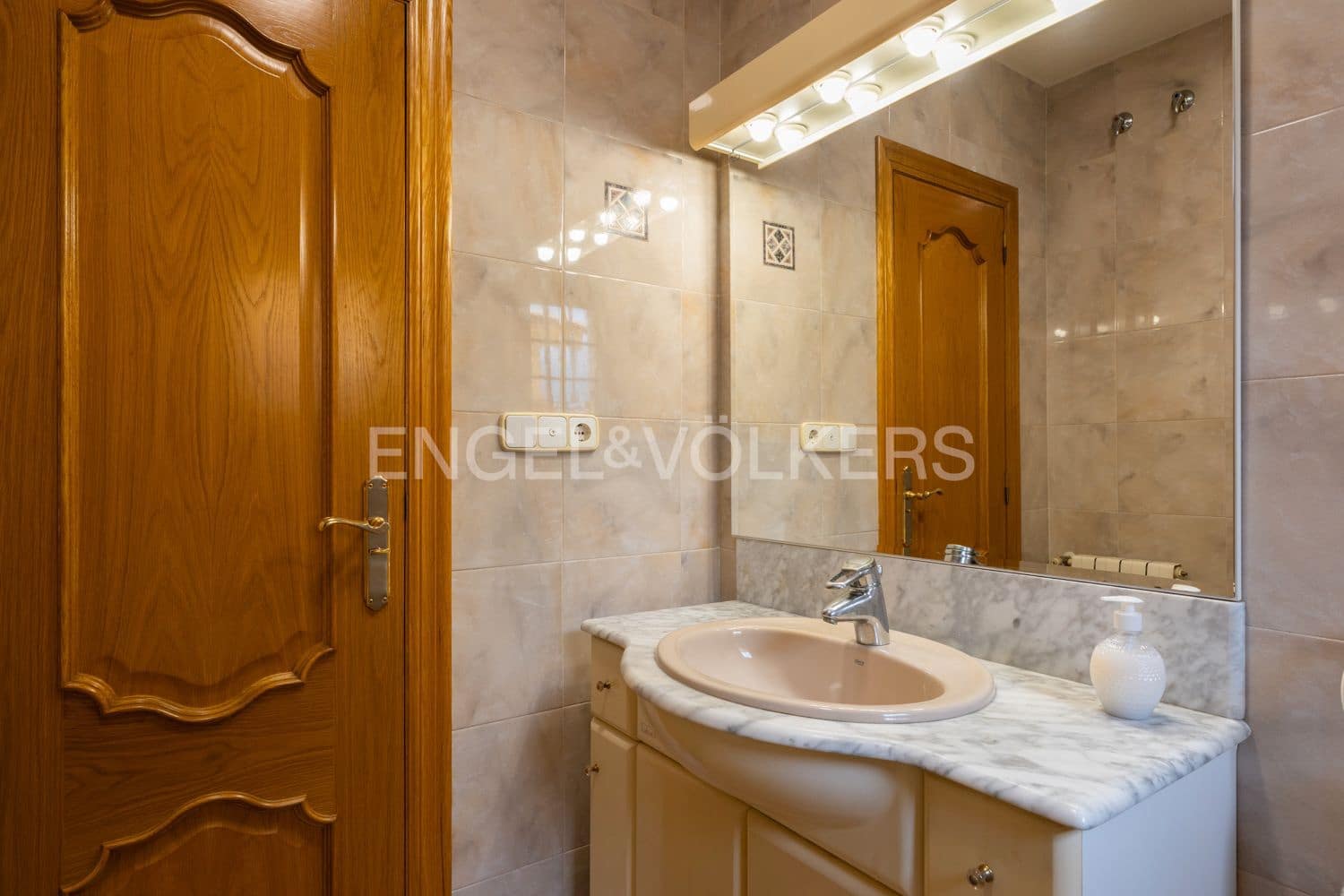 6 sypialnia Willa na sprzedaż w Piles z basenem garażem - 835 000 € (Ref: 9080530)