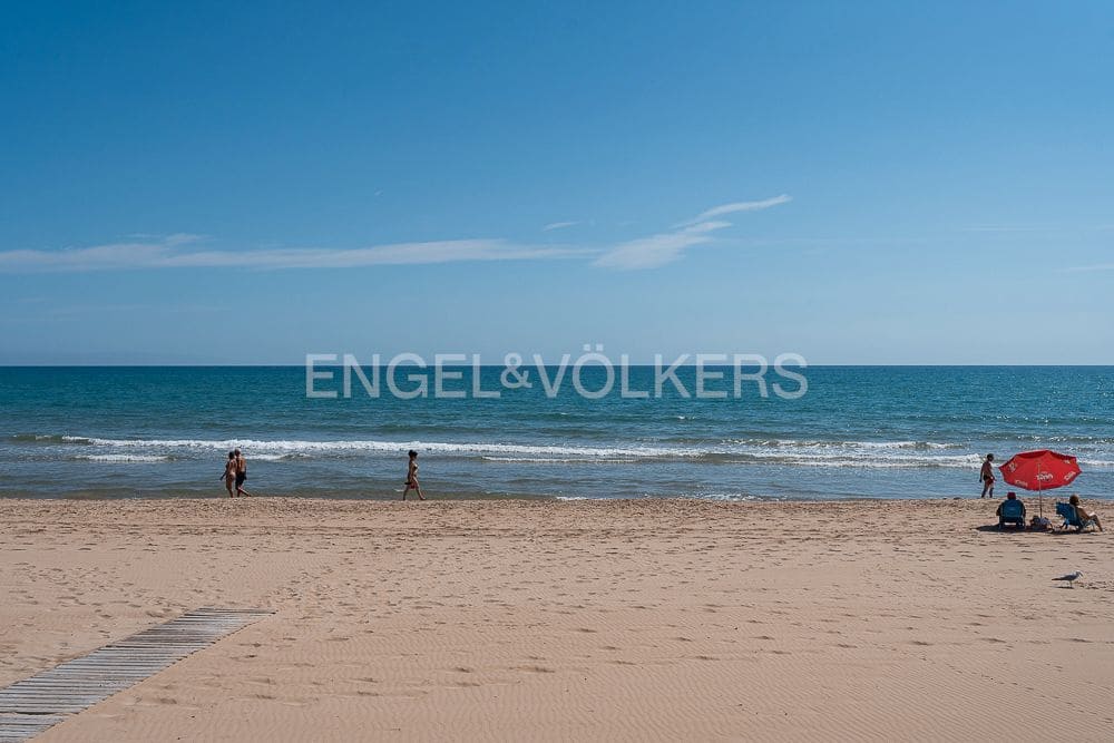 6 sypialnia Willa na sprzedaż w Piles z basenem garażem - 835 000 € (Ref: 9080530)