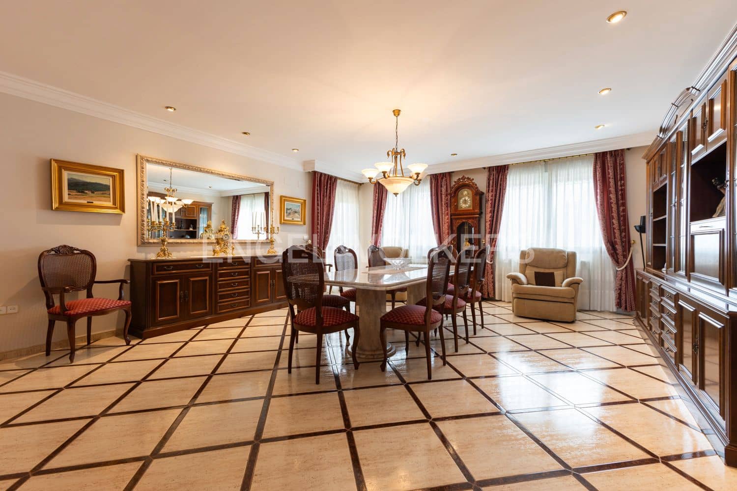 6 sypialnia Willa na sprzedaż w Piles z basenem garażem - 835 000 € (Ref: 9080530)