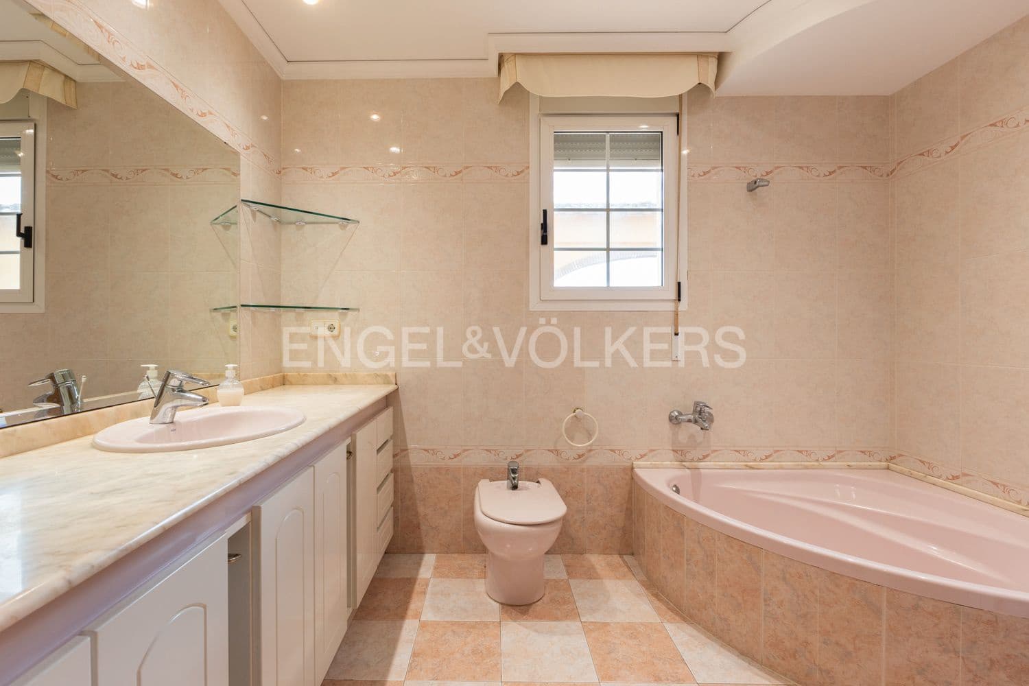 6 sypialnia Willa na sprzedaż w Piles z basenem garażem - 835 000 € (Ref: 9080530)